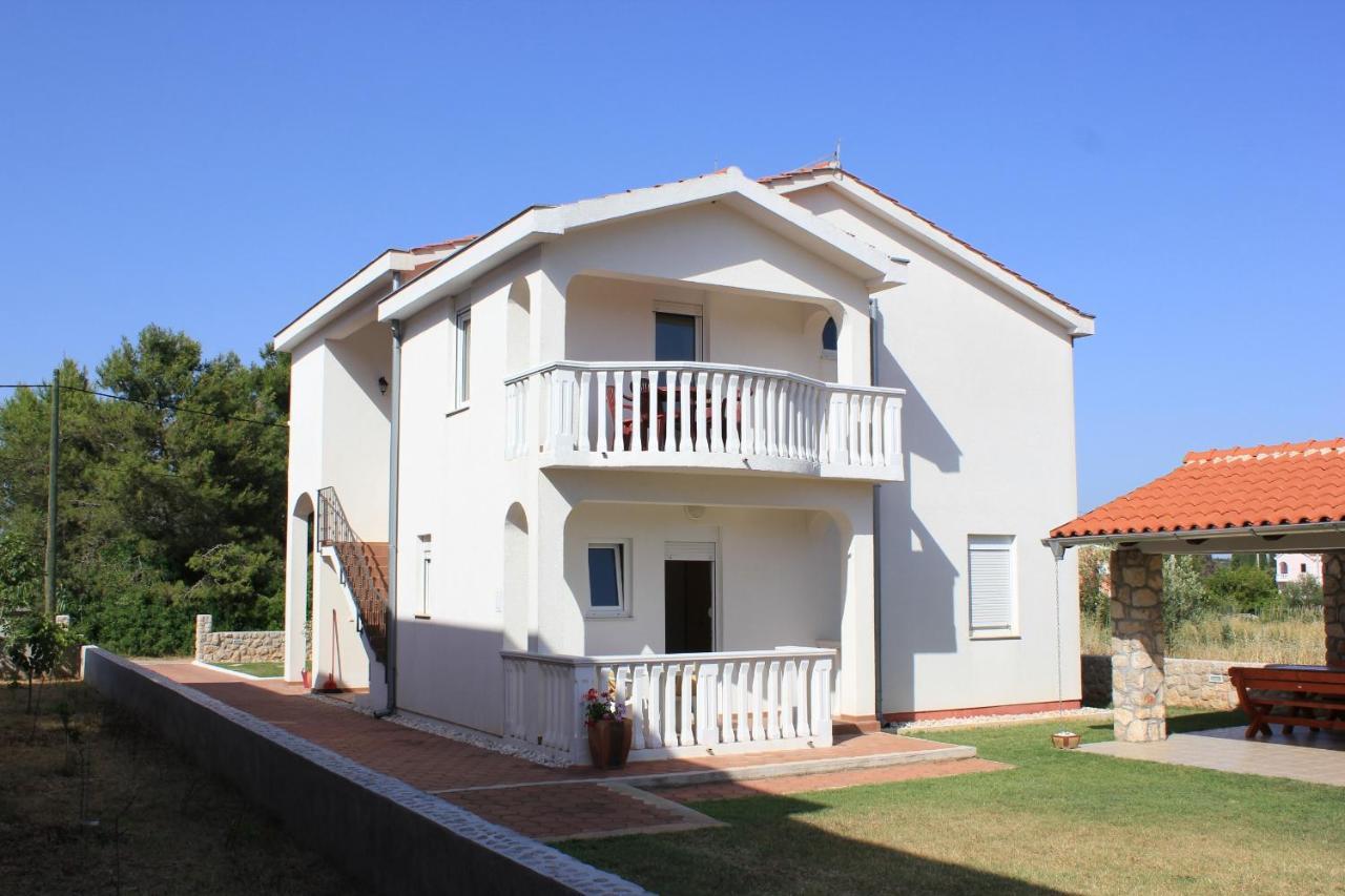 Studio Pasman 8215A Exterior photo
